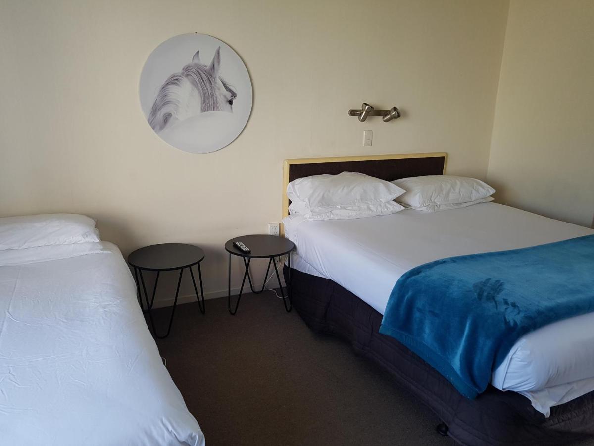 Putaruru Arms Motor Inn エクステリア 写真